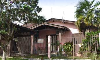 Imagem: Casa com 3 Dormitorio(s) localizado(a) no