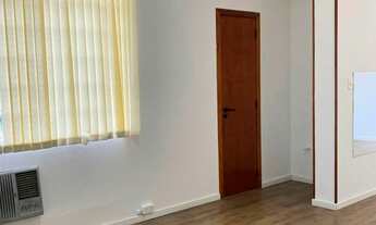 Imagem: Sala Comercial com 2 Dormitorio(s) localizado(a)