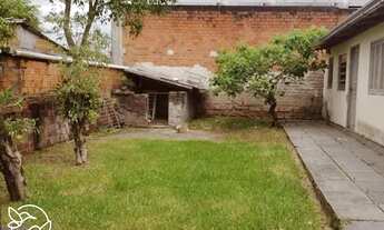 Imagem 5: Saõ 2 casas no mesmo pátio