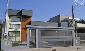 Imagem: Casa com 3 Dormitorio(s) localizado(a) no