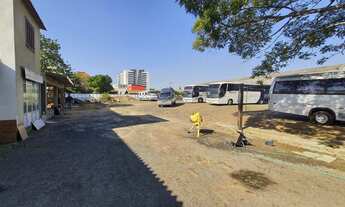 Imagem 2: Amplo terreno em boa localização!