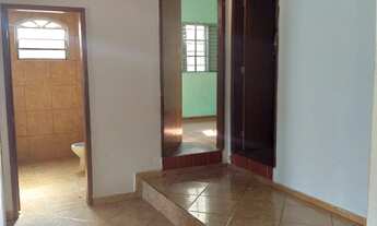 Imagem 5: Casa Residencial ou Comercial sendo 3/4 e 1 Suíte com Piscina