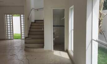 Imagem 2: Lindo sobrado e com ótima localização