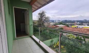 Imagem 2: Casa com excelente localização, região nobre, com uma vista incrível!