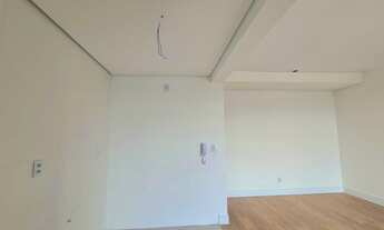 Imagem 2: Apartamento 2 dormitórios, no 9º andar, com posição solar (sol da tarde). Apartamento com