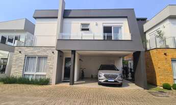 Imagem 4: Sobrado semi mobiliado, decorado, com patio privativo, condominio com poucas casas e proxi