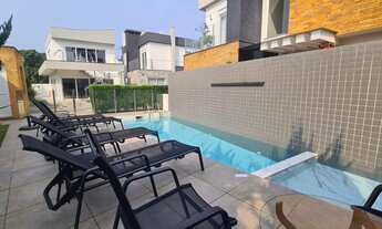 Imagem 6: Sobrado semi mobiliado, decorado, com patio privativo, condominio com poucas casas e proxi