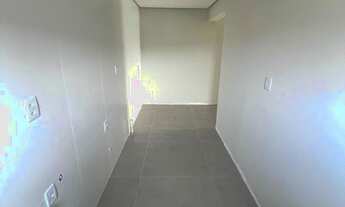 Imagem 5: Apartamento novo no 3º andar, com 96 m² de área construída, 3 dormitórios, sendo 1 suíte e