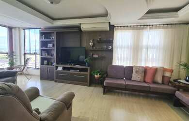 Imagem 3: Belo apartamento, semi-mobiliado, andar alto., com uma vista incrível da cidade e uma ótim