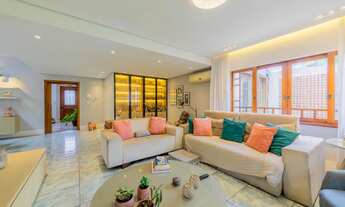 Imagem 6: Casa com 338,13 m² de área construída, 4 dormitórios, sendo 1 suíte, a 3 min do Centro de