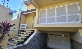 Imagem: Casa individual, com amplos ambientes e