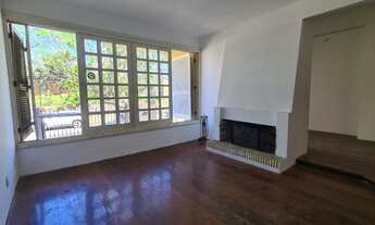 Imagem 7: Casa individual, com amplos ambientes e ótima localização