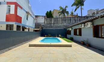 Imagem 2: Casa com 04 dormitórios e 03 vagas de garagem, próximo ao Colégio Sinodal