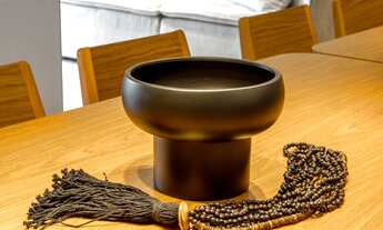 Imagem 2: Lindo apartamento decorado, mobiliado, novo, pronto, 02 dormitórios, com sacada, elevador