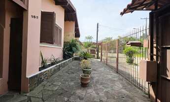 Imagem 3: Casa plana, com possiblidade para 3 dormitórios, vaga para 3 carros, com salão de festas