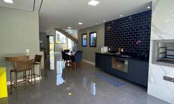 Imagem 3: Maravilhoso Sobrado à venda em Mogi das Cruzes, 240m² com piscina de borda infinita e Esp