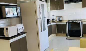 Imagem: Casa com 4 Quartos e 7 banheiros à Venda