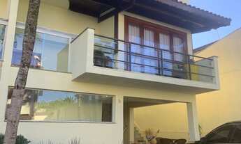 Imagem 3: Casa à Venda com 3 dormitórios sendo 2 suítes no Condomínio Residencial Porto - Vila Oliv