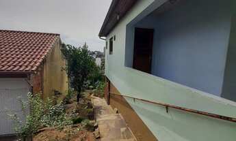 Imagem 5: Casa de alvenaria de dois dormitórios em ótimo terreno No Bairro Vila Nova