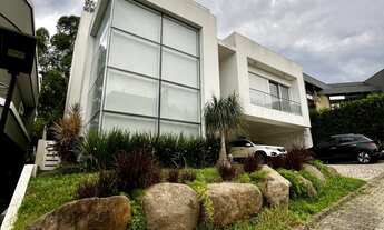 Imagem: Casa 04 suítes ampla área social