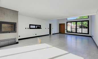 Imagem 4: Casa com 03 dormitórios no bairro Hamburgo Velho