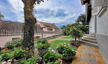 Imagem 5: Casa com 05 dormitórios no bairro Hamburgo Velho