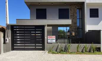 Imagem: Casa com 03 dormitórios no bairro Ouro