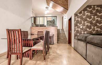 Imagem 3: Casa Com Piscina no Jd. Itália em Maringá