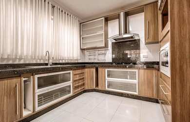 Imagem 7: Casa Com Piscina no Jd. Itália em Maringá