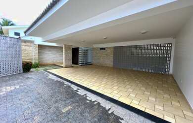 Imagem 2: Casa / Sobrado de Alto Padrão na Zona 02 em Maringá