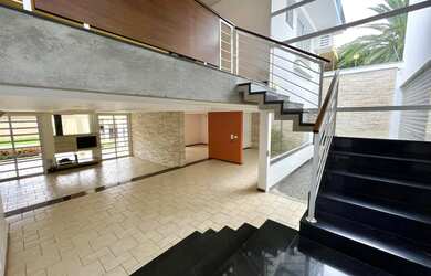 Imagem 4: Casa / Sobrado de Alto Padrão na Zona 02 em Maringá