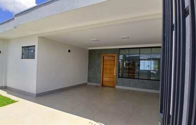 Imagem 2: Casa com Piscina no Jardim Munique em Maringá