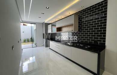 Imagem 6: Sensacional Casa com Cozinha Planejada no Jardim Três Lagoas em Maringá