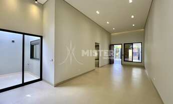 Imagem 4: Casa com Três Suítes e Piscina na Zona 07 de Maringá