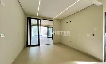 Imagem 5: Casa com Três Suítes e Piscina na Zona 07 de Maringá