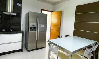 Imagem 5: Sobrado com Três Suítes na Zona 07 em Maringá