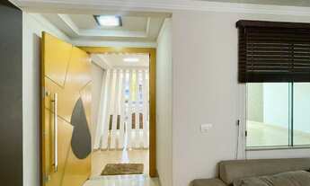 Imagem 2: Sobrado com Três Suítes na Zona 07 em Maringá