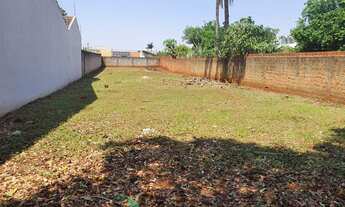 Imagem: Terreno 500m² à Venda no Portal das Torres