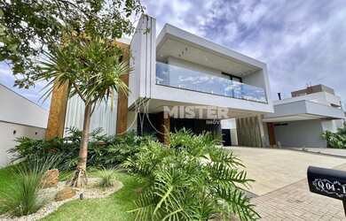 Imagem 3: Sobrado Mobiliado, 3 Suítes e Escritório no Condomínio Ecogarden em Maringá