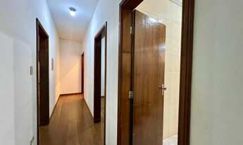 Imagem 7: Casa à venda no Jardim Liberdade em Maringá com 3 Dormitórios e Quintal