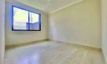 Imagem 7: Imóvel com Piscina e corredor lateral no Jardim Oriental, Maringá - Venda