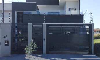 Imagem: Casa Assobradada à venda em Maringá, Jardim