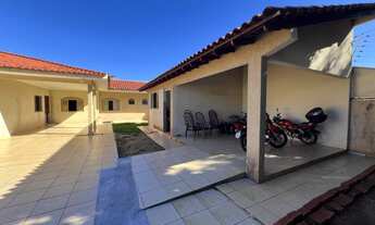 Imagem 3: Casa à venda em Maringá, Jardim Oásis, com 150.7m² de área construída e espaço para piscin