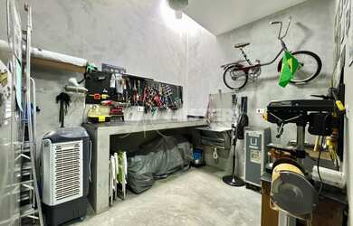 Imagem 5: Alto Padrão e Sofisticação no Jardim Iguaçu em Maringá – 2 Suítes + 2 Demi-Suítes e Piscin