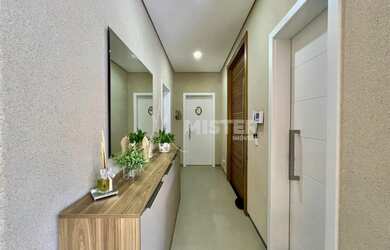 Imagem 7: Alto Padrão e Sofisticação no Jardim Iguaçu em Maringá – 2 Suítes + 2 Demi-Suítes e Piscin