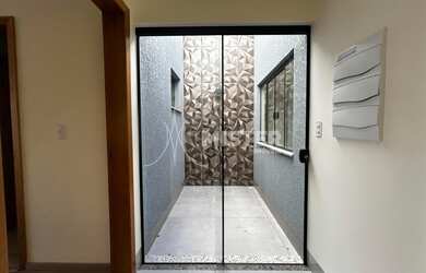 Imagem 5: Casa 3 Quartos no Jardim Fregadolli ao Lado da Avenida Gastão Vidigal em Maringá