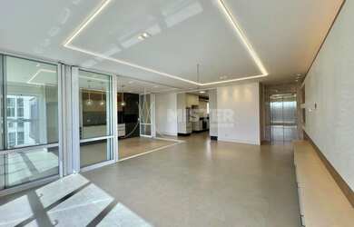 Imagem 2: Apartamento com 3 suítes e semimobiliado na Zona 03 em Maringá