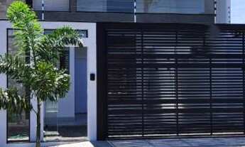 Imagem: Casa Moderna com Piscina no Jardim Mediterrâneo