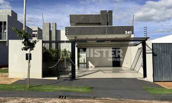 Imagem: Casa com 3 dormitórios e amplo quintal