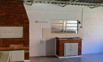 Imagem: 3 Dormitorios, 326M² de Área Construída